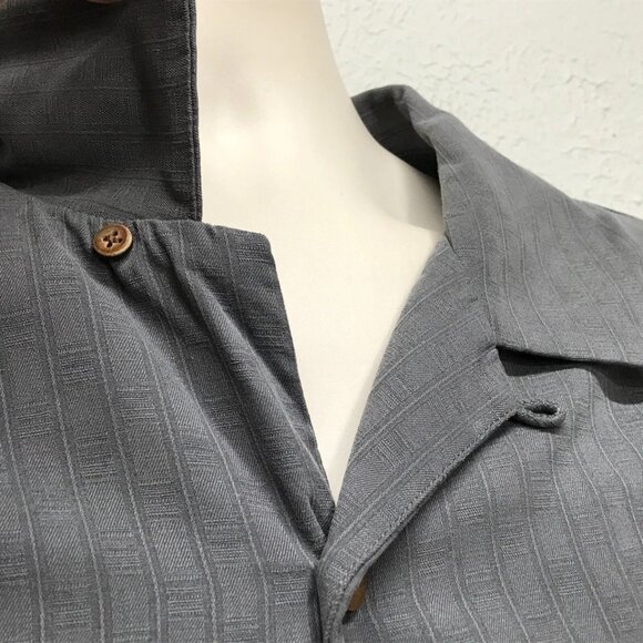 Tommy Bahama Shirt Mens XL Gray Silk Embroidered Original Fit Short Sleeve - Picture 5 of 10